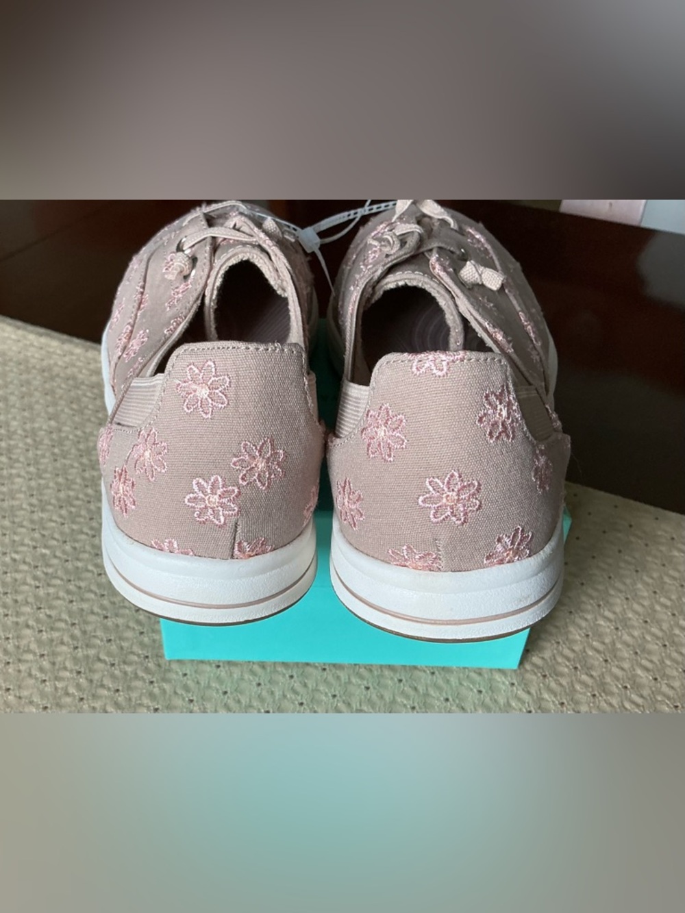 Clarks Breeze Avenue Slip on Sneakers 8.5W NWT - Picture 5 of 7